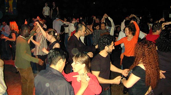 Salsa in Frankfurt: Brotfabrik