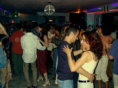 Salsa in Krefeld: La Pirogue